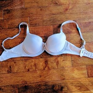 NWT Victoria's Secret Nude Bra 34D